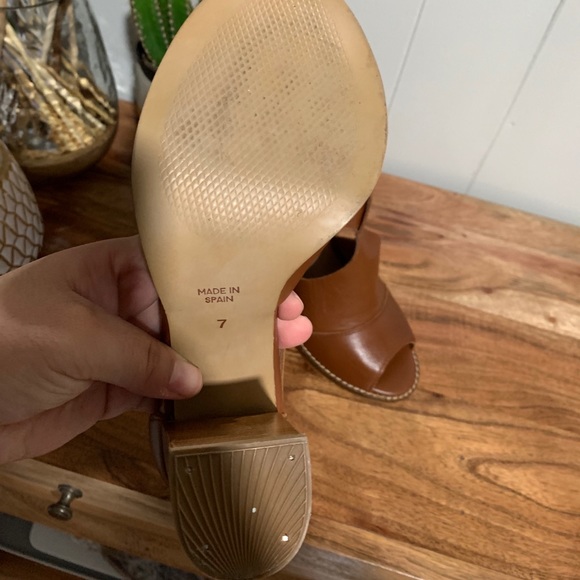 Brown Steve Madden heels - Picture 3 of 10